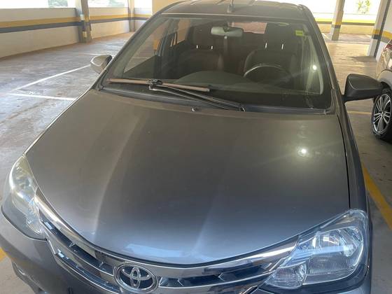 TOYOTA ETIOS 1.5 XS 16V FLEX 4P AUTOMÁTICO TOYOTA ETIOS 1.5 XS 16V FLEX 4P AUTOMÁTICO